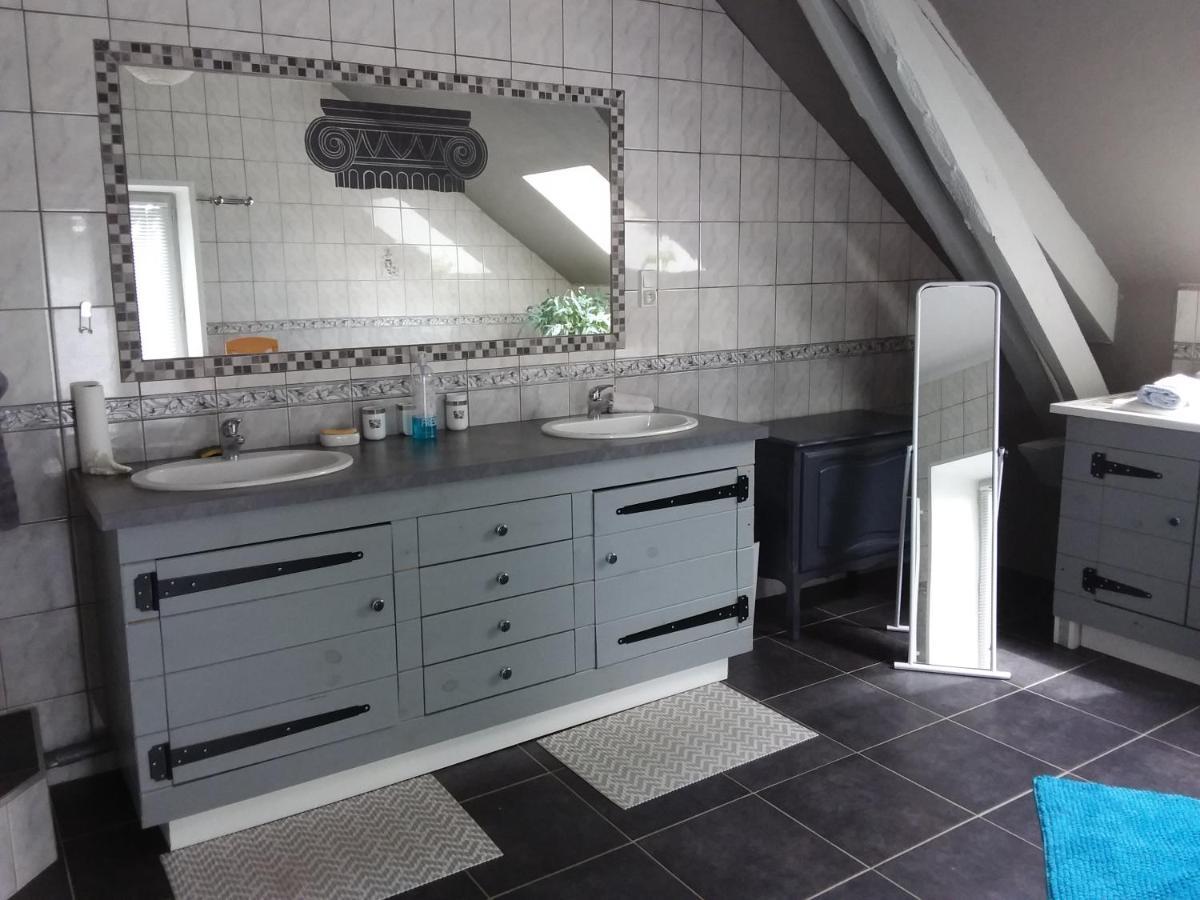 Вилла Gite De La Maison Bleue Mirandol-Bourgnounac Экстерьер фото